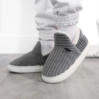 Snuggles - Fluffy Flops